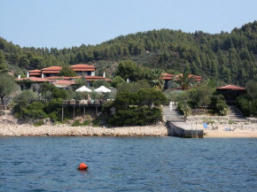 Гостиница Skites Hotel Bungalows  Оураноуполи